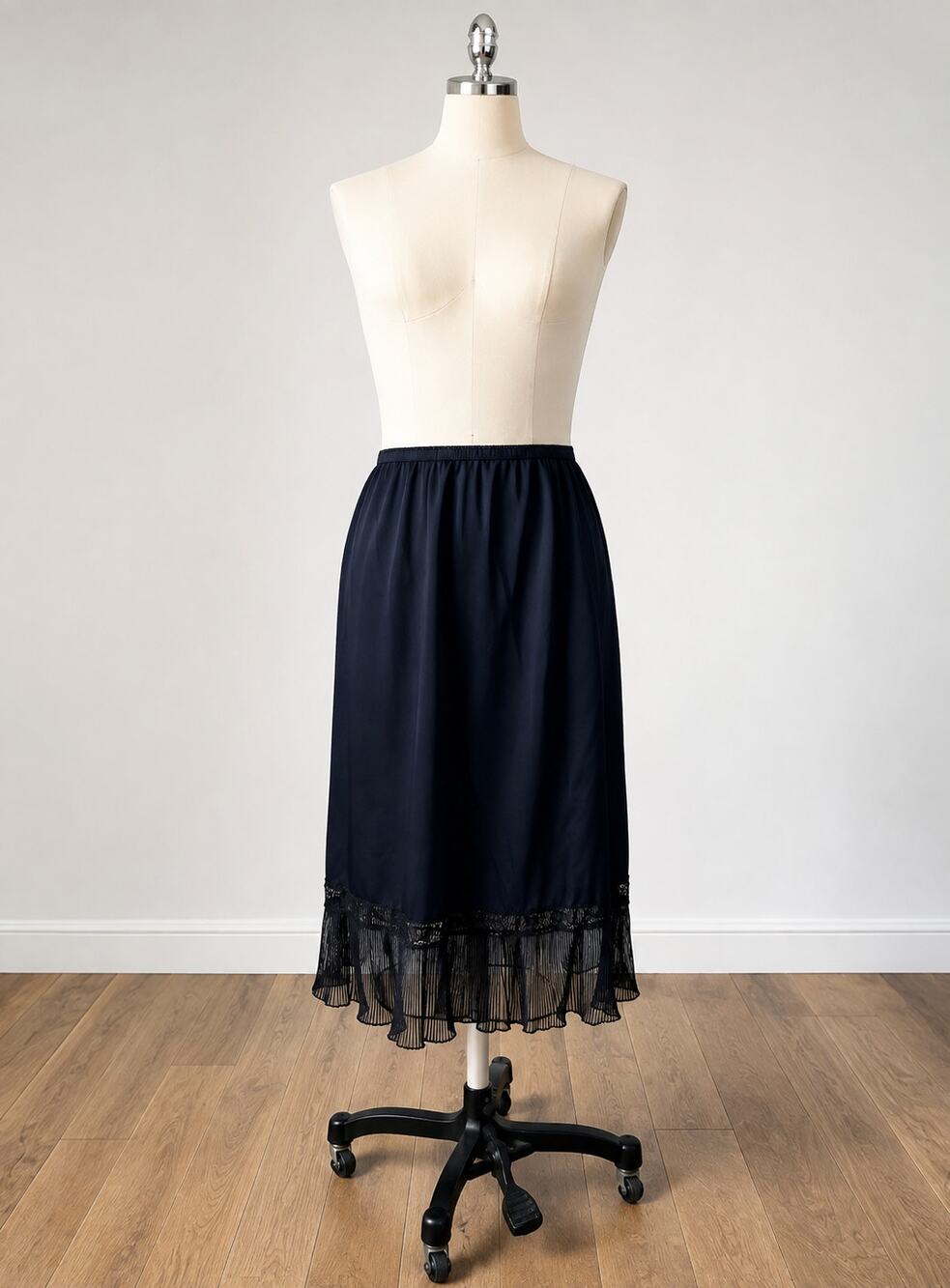 VTG 60s Charmode Sears Black Nylon Slip Skirt Lace Hem Size L